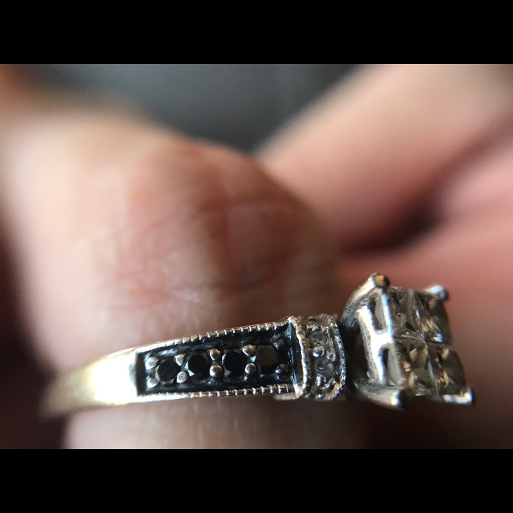 Ring - Picture 6 of 6